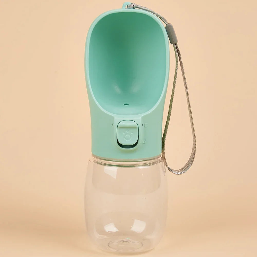Botella de Agua para %%petName%% – Hidratación Segura en Cada Pase